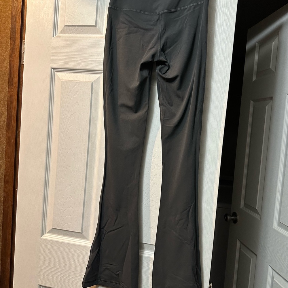 Gray Flared Leggings - Picture 2 of 4